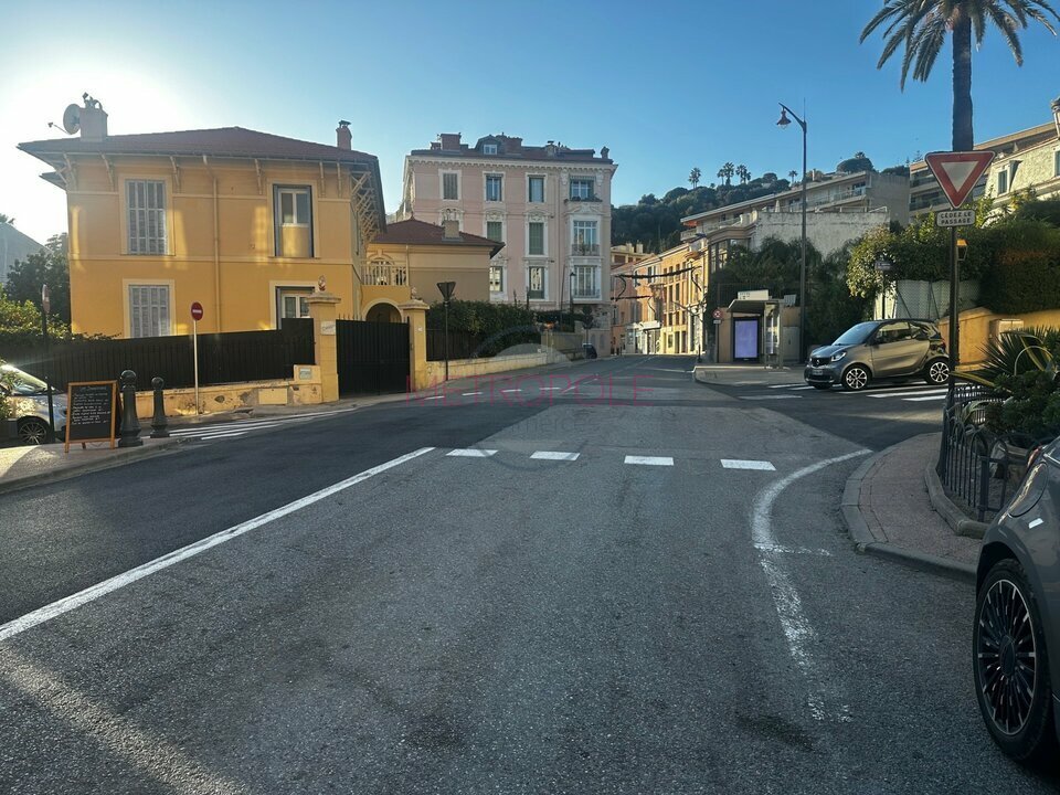 LOCATION-LOCAL COMMERCIAL-BEAULIEU-SUR-MER-METROPOLE COMMERCES