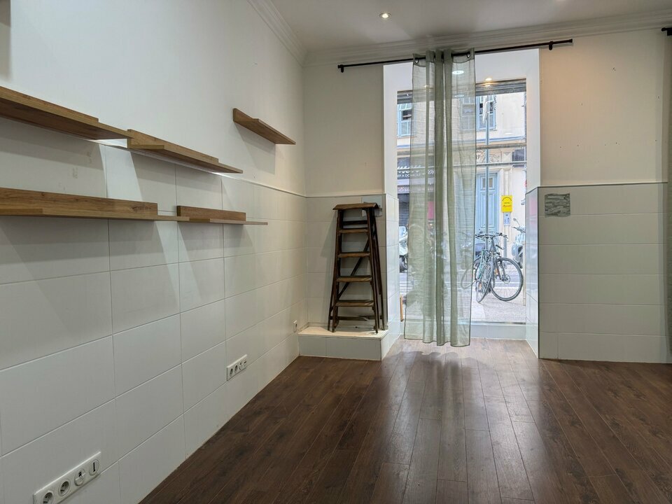 LOCATION-LOCAL COMMERCIAL--NICE-METROPOLE COMMERCES