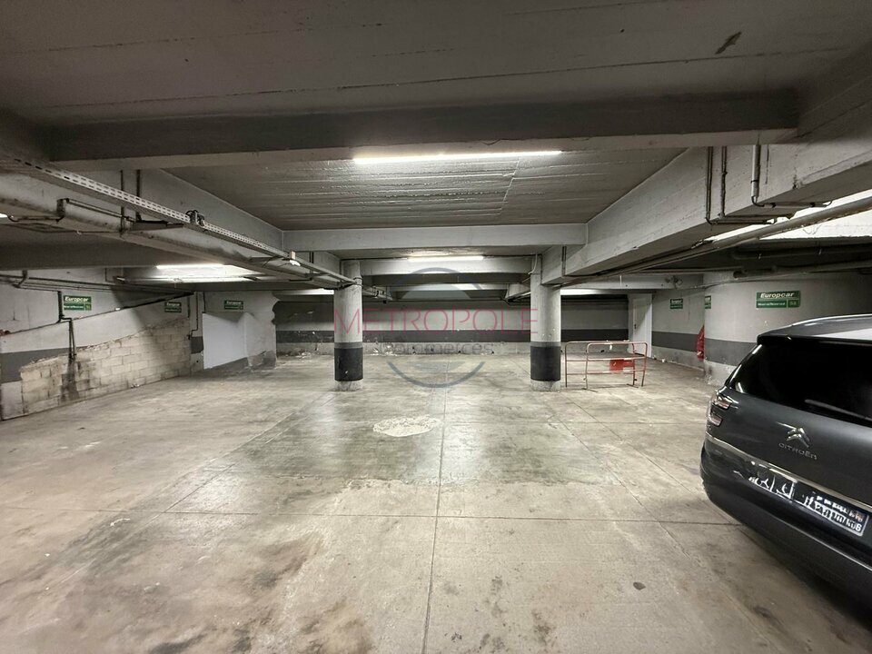 LOCATION-LOCAL COMMERCIAL--NICE-METROPOLE COMMERCES