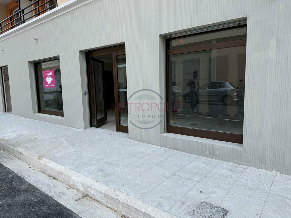 LOCATION-LOCAL COMMERCIAL--NICE-METROPOLE COMMERCES