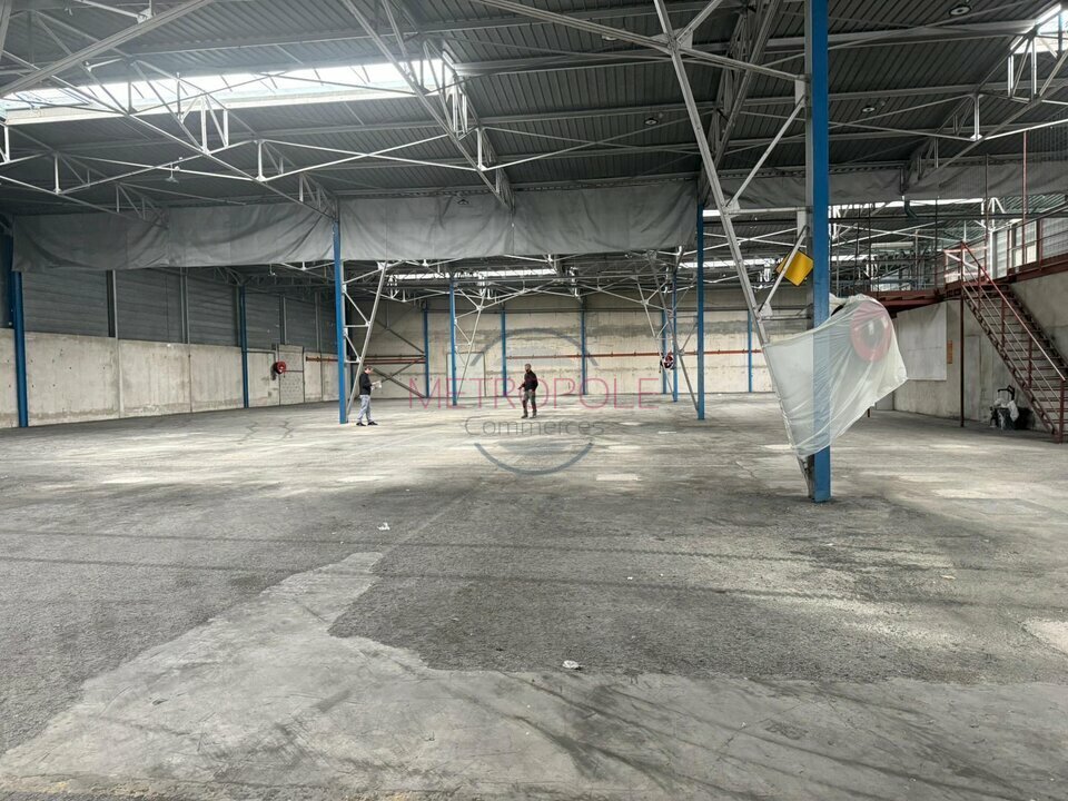 LOCATION-ENTREPOT - LOGISTIQUE--SAINT-LAURENT-DU-VAR-METROPOLE COMMERCES