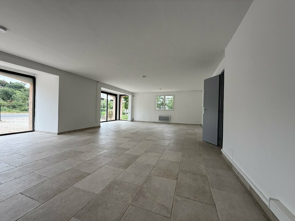 LOCATION-LOCAL COMMERCIAL--LA COLLE-SUR-LOUP-METROPOLE COMMERCES