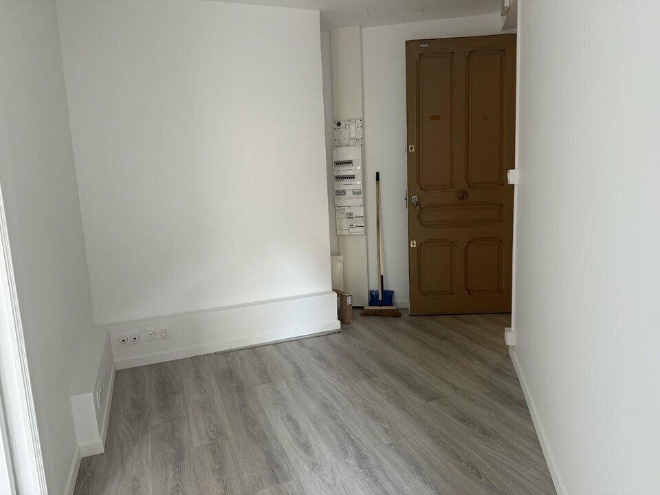 LOCATION-LOCAL COMMERCIAL--NICE-METROPOLE COMMERCES